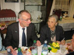 Udo Vitt im Gespräck mit Fr. Maria Simon